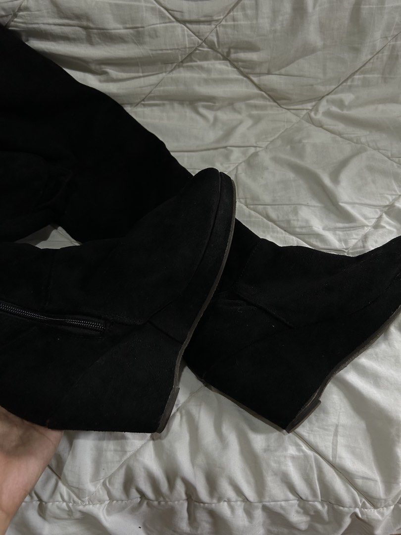 boots (Category: Boots) located in Mangaldan. Submitted by iya_sra (Listing ID 1466469871, Image 3). Description: .