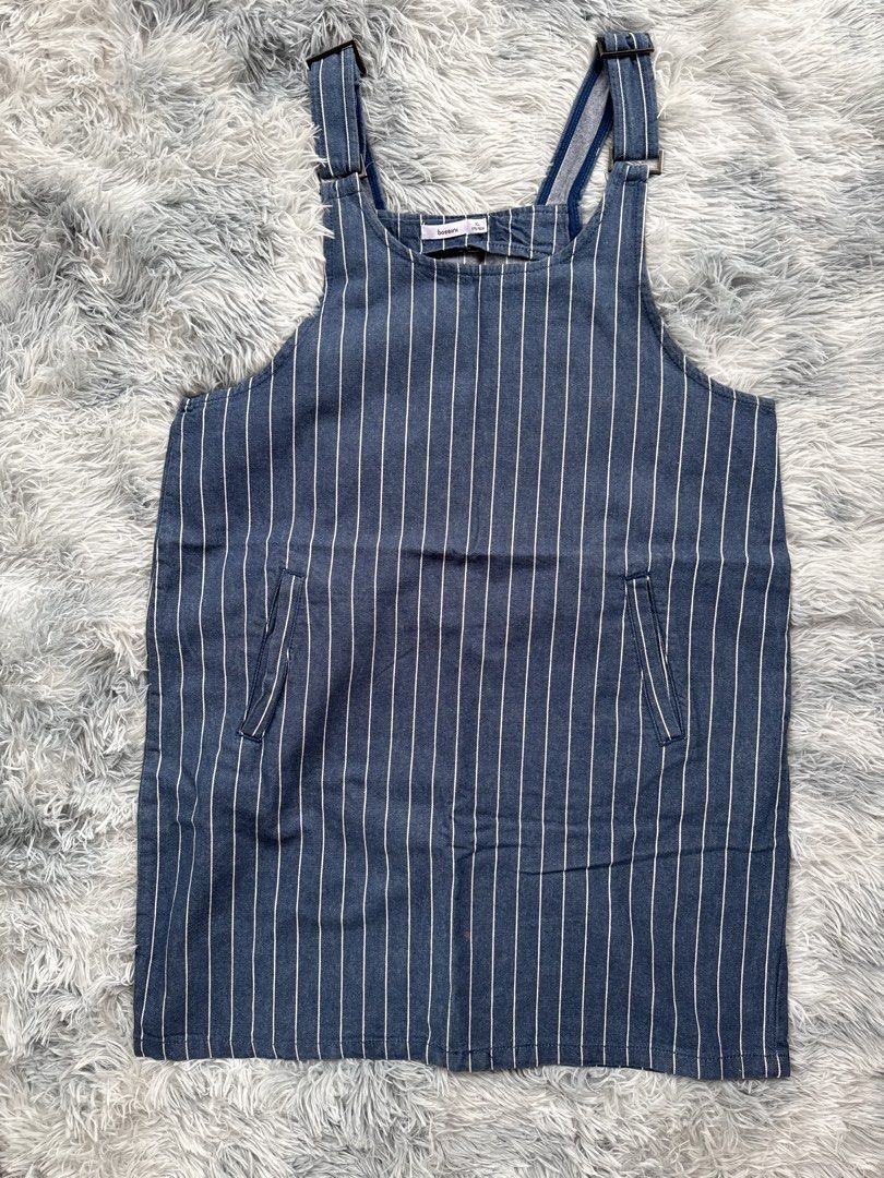 Bossini Jumper Dress (Category: Rompers) located in Taguig. Submitted by mrwickjohn67 (Listing ID 1466458847, Image 1). Description: Large to XL Fitting No issue.