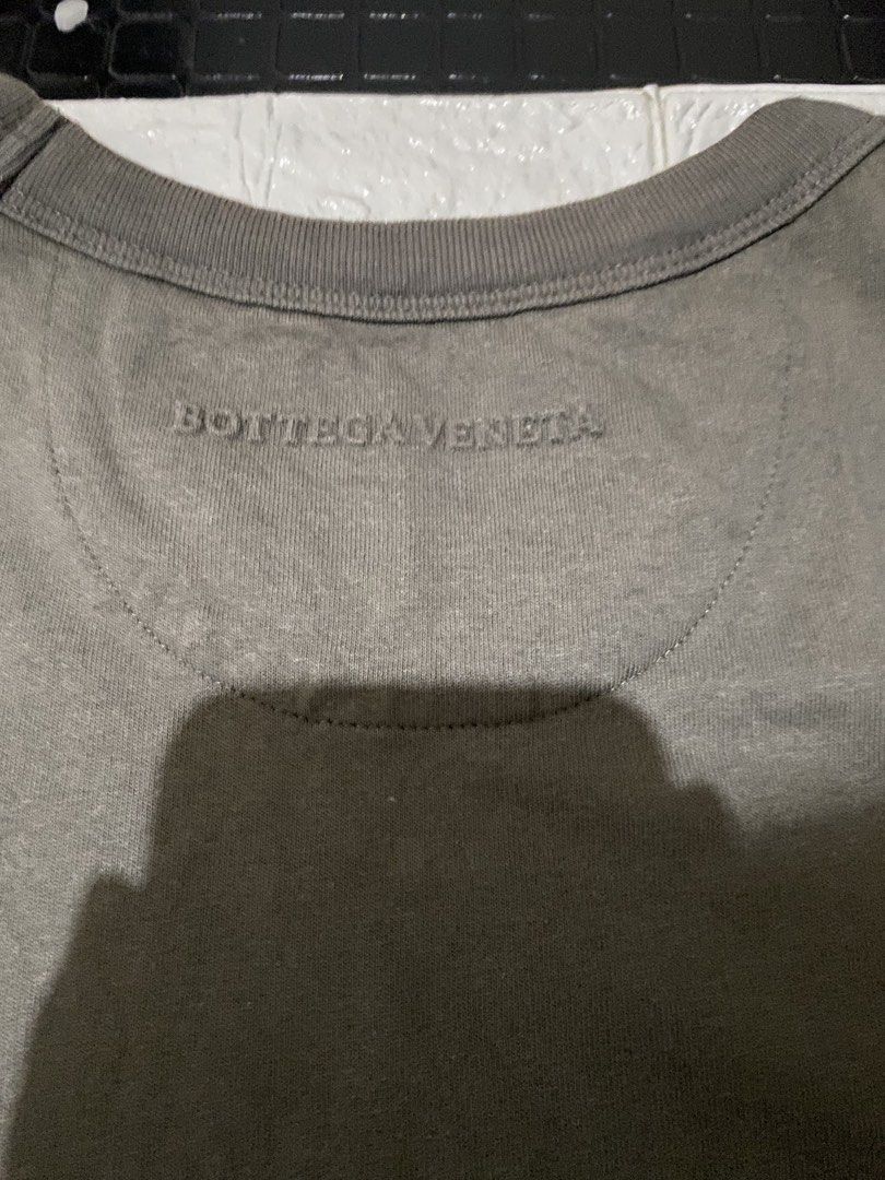 Bottega Veneta (Category: Tshirts & Polo Shirts ) located in Cebu City. Submitted by yes_ii (Listing ID 1466466552, Image 1). Description: Bottega Veneta Men’s Khaki and Green T-shirt Color rate: 9.8/10 Size 50 on tag 21x29 Cut tags.