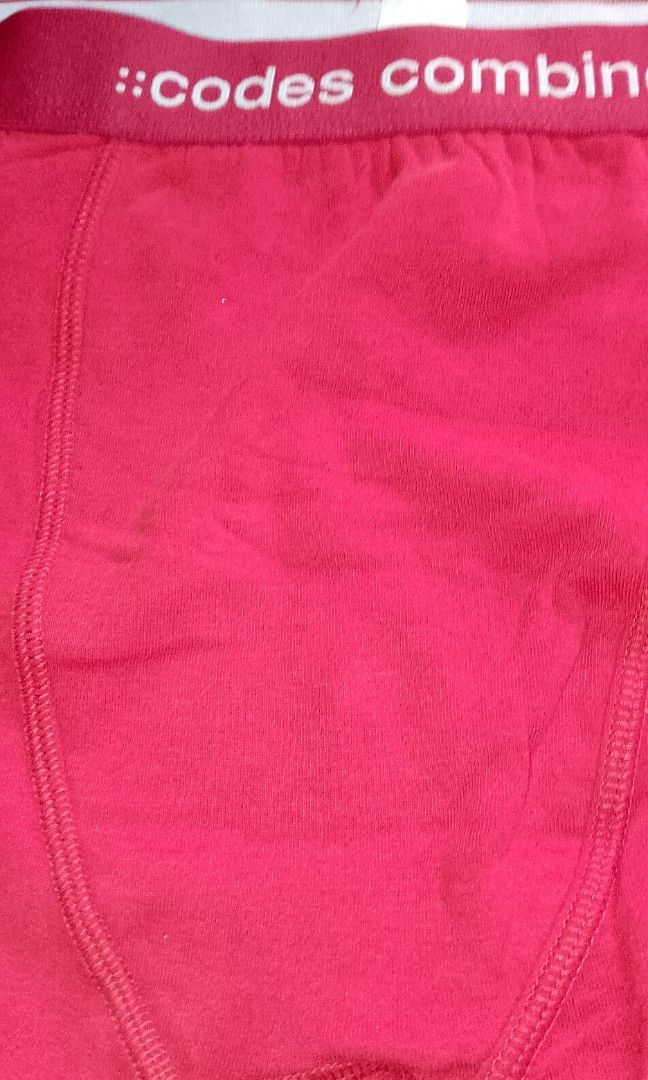 Boxer Brief mens (Category: Activewear) located in Taguig. Submitted by gandah10 (Listing ID 1466370738, Image 1). Description: Boxer Brief po brand is Guess combine code Ellie size medium large XL po message me now buy now.