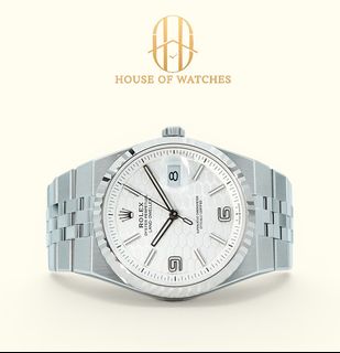 (Category: ) located in . Submitted by houseofwatches.sg (Listing ID 1466391122, Image 1). Description: .
