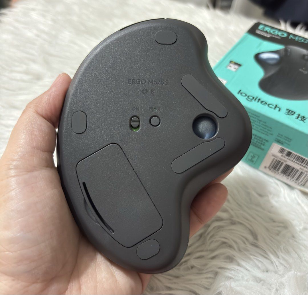Brandnew Logitech Ergo M575S Wireless Trackball Mouse (Category: Mouse & Mousepads) located in Paranaque City. Submitted by dalle_closet (Listing ID 1466374913, Image 3). Description: brandnew pa ito.