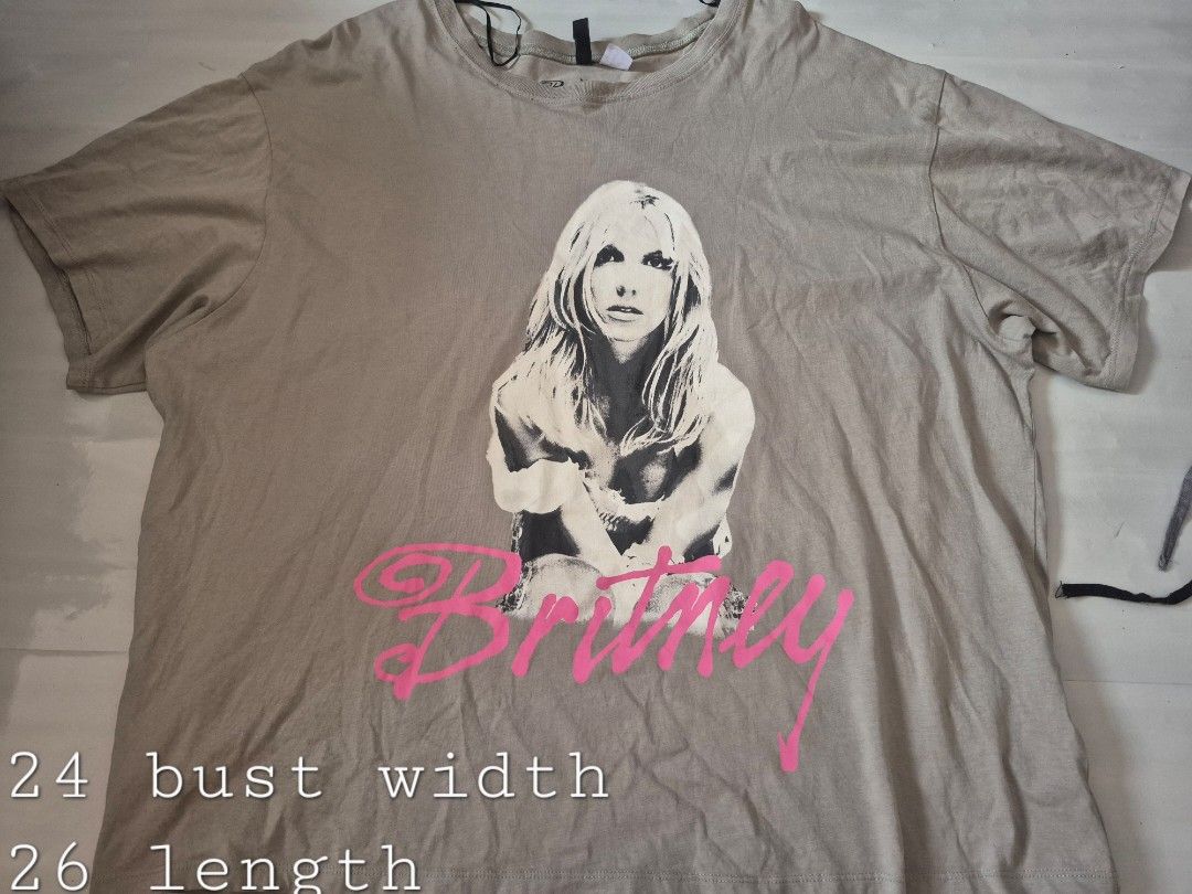 Britney Spears oversized shirt (Category: Shirts) located in Calamba. Submitted by bb.lace (Listing ID 1466261361, Image 1). Description: may almost unnoticeable flaw sa likod, discoloration spot see last 2 pictures.