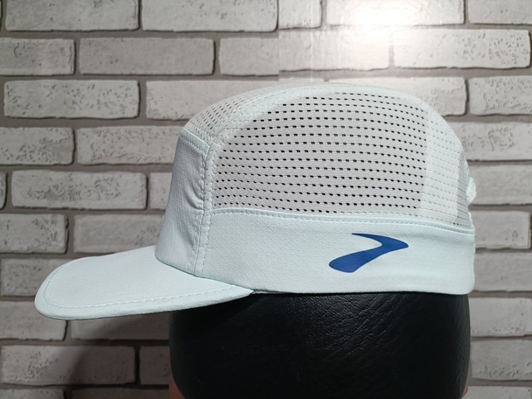 Brooks Running Cap (Category: Activewear) located in Cagayan de Oro. Submitted by rjr_thrift (Listing ID 1466468482, Image 1). Description: Brooks Propel Mesh Hat excellent Condition no issue 📍location: CDO.