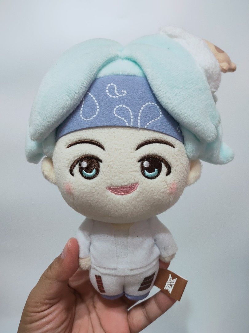 BTS Tinytan Suga Mic Drop Sweet Time Theme Small Plushie (Category: Plushies & Soft Toys) located in Antipolo. Submitted by bhabiegraciefashionlab (Listing ID 1466378096, Image 1). Description: 💜✨BTS Tinytan Suga Mic Drop Sweet Time Theme Small Plushie ✨💜 🇯🇵Authentic From Japan 📸Actual Photos posted, what you see is what you'll get 😍Perfect for BTS Fans/Armys /Tinytan Collectors or for gifting 🔖Like New 💸MOP 👉🏻Gcash /Maribank/GoTyme 🚚M