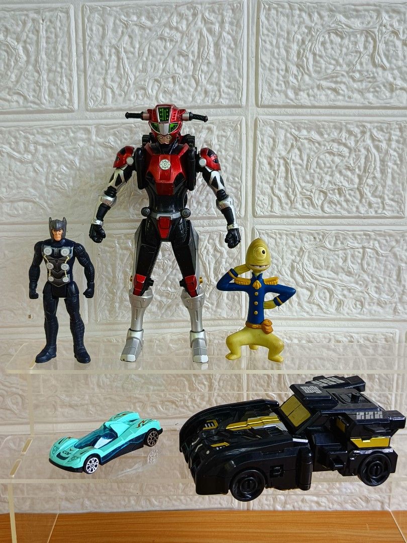 Bundle toys (Category: Action & Battle Toys) located in Baguio. Submitted by collectiblesfinds (Listing ID 1466451576, Image 1). Description: .