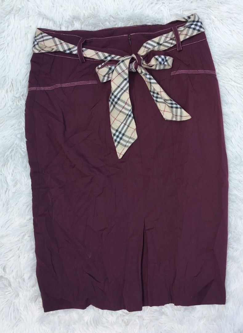 Burberry Blue Label Skirt (Category: Skirts) located in Nabunturan. Submitted by mariposa_clo (Listing ID 1466457674, Image 2). Description: Thrifted source. Location: Davao de Oro.