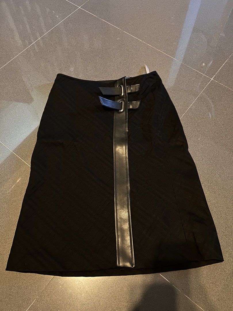 Burberry Skirt Blue Label (Category: Luxury Apparel) located in Quezon City. Submitted by jaypee.abergas (Listing ID 1466484674, Image 1). Description: Burberry Skirt Blue Tag Sz 36 No issue/ like new condition 2k.