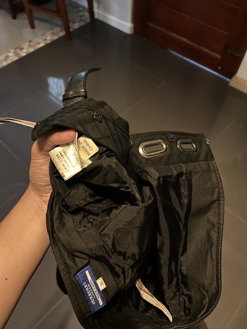 Burberry Skirt Blue Label (Category: Luxury Apparel) located in Quezon City. Submitted by jaypee.abergas (Listing ID 1466484674, Image 3). Description: Burberry Skirt Blue Tag Sz 36 No issue/ like new condition 2k.
