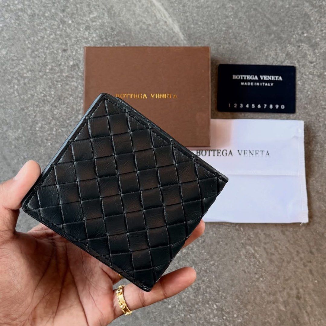 BV Wallet (Category: Wallets & Card Holders) located in Manila. Submitted by hatline_co. (Listing ID 1466350901, Image 2). Description: BV Wallet Multiple Card & Cash Compartment Picture Slot Folding wallet Comes with box,card & dust bag SALE!! .