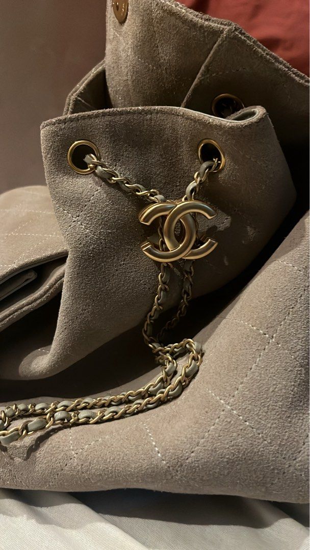 C25 Suede in Grey (Category: Luxury Bags & Wallets) located in Manila. Submitted by niche.finds (Listing ID 1466482596, Image 3). Description: dm for price and more pics !! .