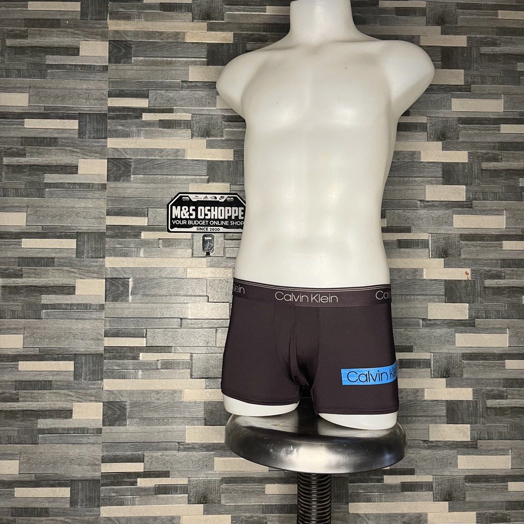 Calvin Klein Black Boxer Briefs with Blue Logo (Category: Underwear) located in Tukuran. Submitted by ms-oshoppe (Listing ID 1466508352, Image 1). Description: 𝗕𝗥𝗔𝗡𝗗: CALVIN KLEIN 📍𝗦𝗜𝗭𝗘: 28-32 📍𝗖𝗥: 9.8/10 📍𝗜𝗦𝗦𝗨𝗘: None (𝐌) 𝐌𝐈𝐍𝐄 - 300 (𝐒) 𝐒𝐓𝐄𝐀𝐋 - 350 (𝐆) 𝐆𝐑𝐀𝐁 -400 — 𝐌𝐈𝐍𝐈𝐌𝐔𝐌 𝐈𝐍𝐂𝐑𝐄𝐌𝐄𝐍𝐓: ₱50 𝙀𝙓𝘼𝙈𝙋𝙇𝙀: 𝑮550 𝑶𝑹 🆙 📥 Message us for direct claim price 📍details are posted in the comment section 