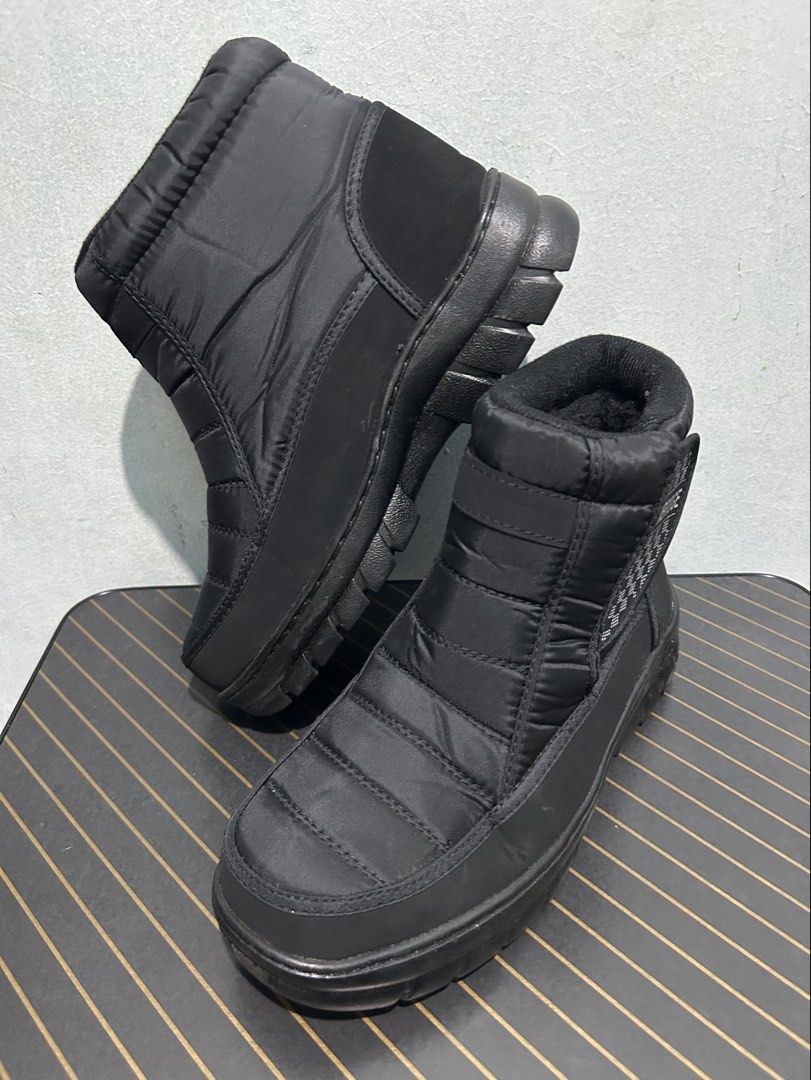 Cambridge Winter Warm Boots (Category: Boots) located in Quezon City. Submitted by jjsurplus_23 (Listing ID 1466505506, Image 1). Description: 26cm insole.