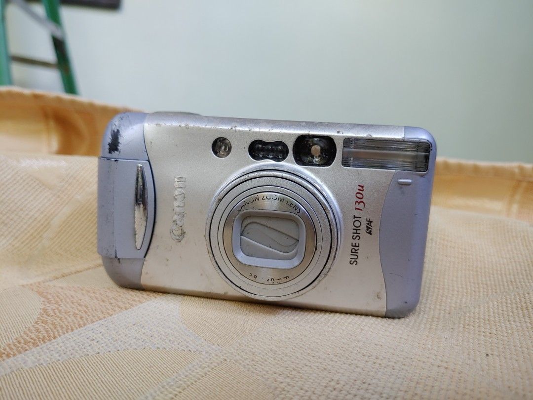 Canon Sure Shot 130 U Film Camera (Category: Cameras) located in Paranaque City. Submitted by AgentSnapCameras (Listing ID 1466562191, Image 2). Description: Good working condition Visible signs of use but otherwise 100% working All modes and flash working Runs on CR2 battery Chat for more photos/videos of the unit.