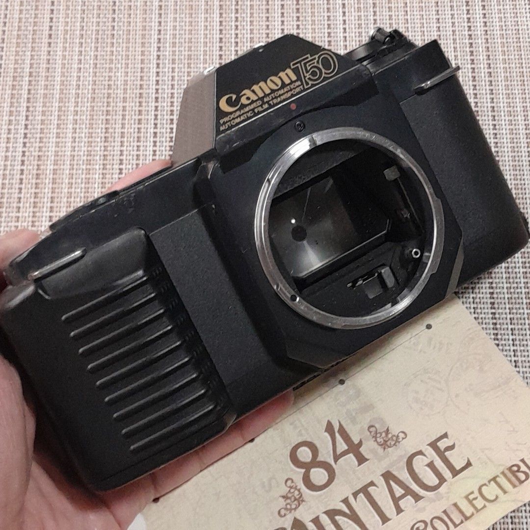 Canon T50 (Category: Vintage Collectibles) located in Las Pinas. Submitted by 84vintage (Listing ID 1466428026, Image 3). Description: Actual photos posted. Please examine them carefully as they are part of the description. --📌 MUST READ Before Dealing with us 📌-- ⚠️Price is posted. No lowballs please. ⚠️Vintage items are only sold As Is Where Is. If you want new items without any flaws, you can buy at the mall. Please manage your expectations.