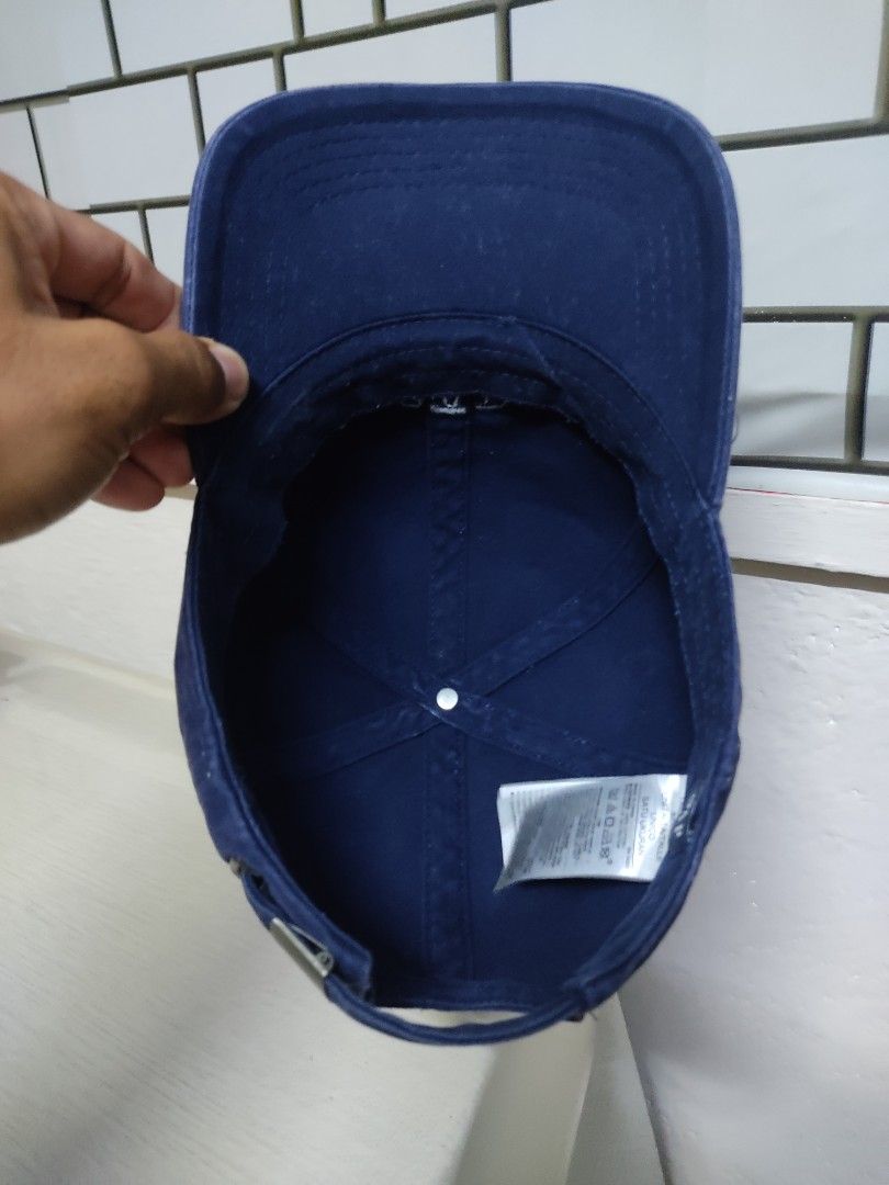 Cap Gap (Category: Cap & Hats) located in Melaka Tengah. Submitted by ek_thriftstore90 (Listing ID 1466523604, Image 3). Description: (FAST PAYMENT ONLY) Original Select Item Bundle.. Topi sudah siap basuh,reshape.. Warna: biru.. Saiz: Dewasa..(free size) Kondisi: 8/10.. Boleh rujuk pada gambar.. (HARGA TIDAK TERMASUK POS) Cas postage SM RM8/ S/S RM15 (Dalam kotak) Defod cas kotak RM2.. Berminat boleh wsap.. (No whatsp 0172505841) Instagram: enke