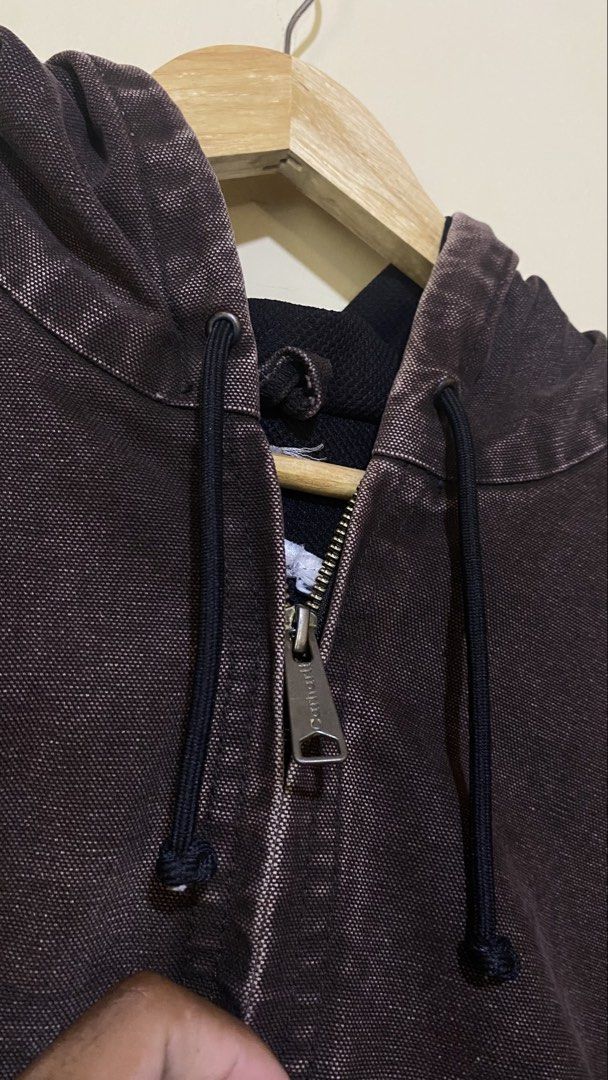 Carhartt J130 DKB active (Category: Activewear) located in Candon. Submitted by newxoldthreads (Listing ID 1466501020, Image 2). Description: 23x27 Issue cut tags 9/10 color condi Excellent condi.