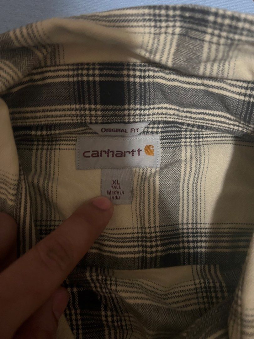 Carhartt Long sleeve (Category: Coats, Jackets and Outerwear) located in Makati City. Submitted by choco.24 (Listing ID 1466493748, Image 2). Description: Original Carhartt Long sleeve Original.