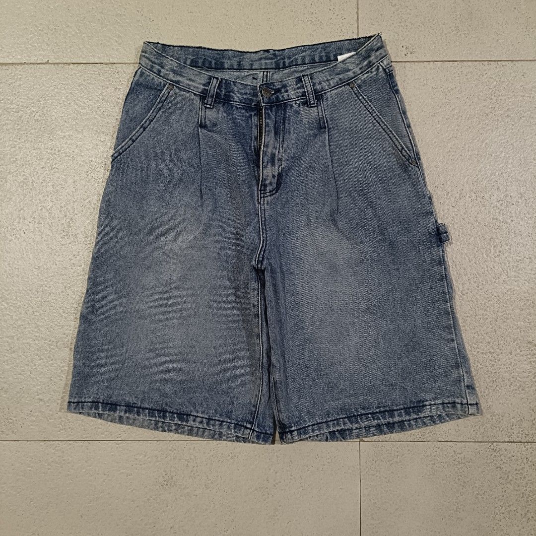 Carpenter Long Jorts (Category: Shorts) located in Cebu City. Submitted by findwaze6000 (Listing ID 1466524173, Image 3). Description: Excellent condition Waistline: 30-32 Length: 23 Color rate: 9/10 Condition: 9/10 No issue Washed✅ (ready to use) Solid nito sa personal promise! DM TO PURCHASE 📩.