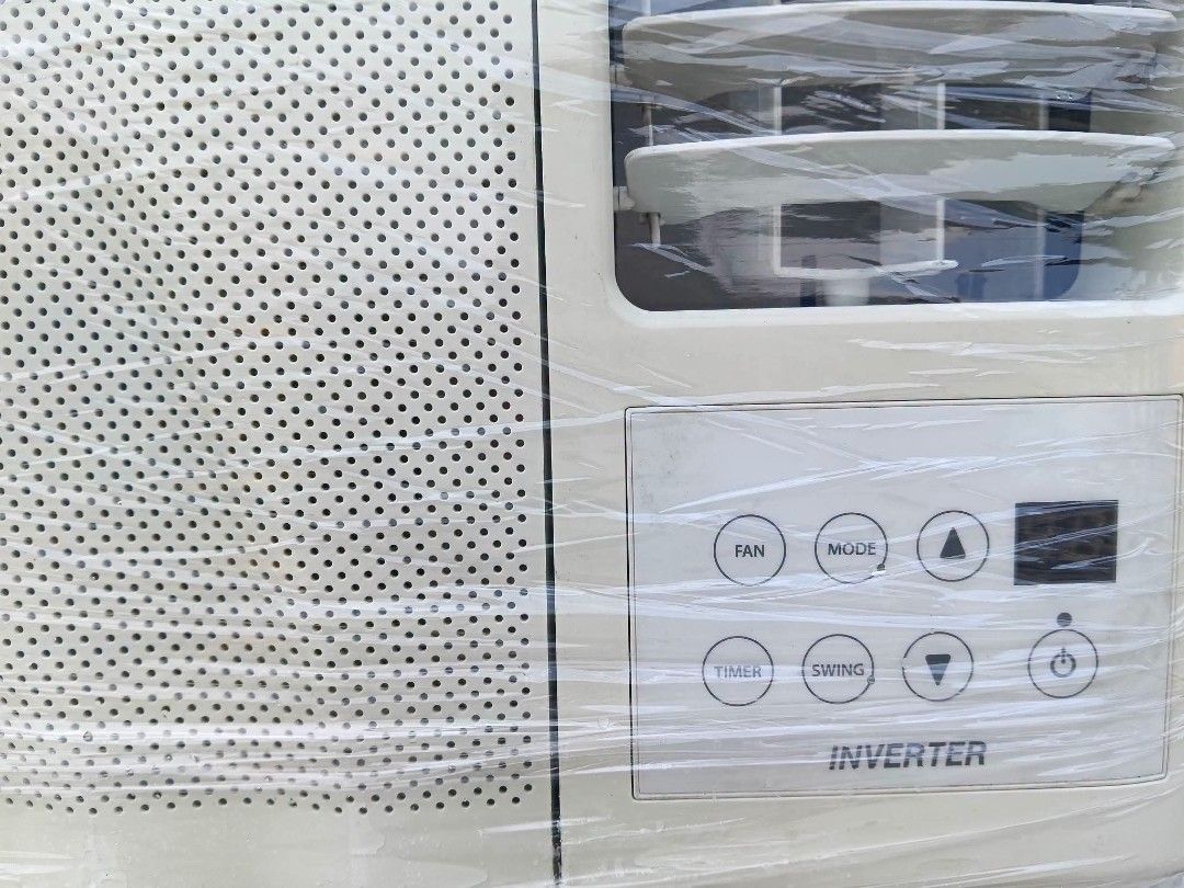 CARRIER AURA LATEST MODEL (Category: Air Conditioning and Heating) located in Manila. Submitted by jacobairconshop (Listing ID 1466542648, Image 2). Description: no repair. Malamig bagong linis cod Quezon city location.