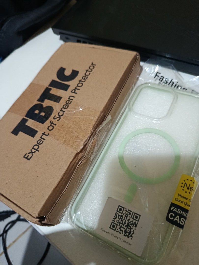 Case and Tempered glass for Ip 13 pro max (Category: Other Mobile & Gadget Accessories) located in Manila. Submitted by brightcloud_aceead (Listing ID 1466492836, Image 1). Description: iPhone 13 Pro Max Case + Tempered Glass — ₱200 ONLY! ✨ Selling both for ₱200 na lang! ✅ iPhone 13 Pro Max Case ✅ Tempered Glass / Screen Protector ✅ Brand new / unused ✅ Take all na for ₱200 -Around Parañaque lang RFS: Hindi ko rin naman magagamit, sayang lang kun
