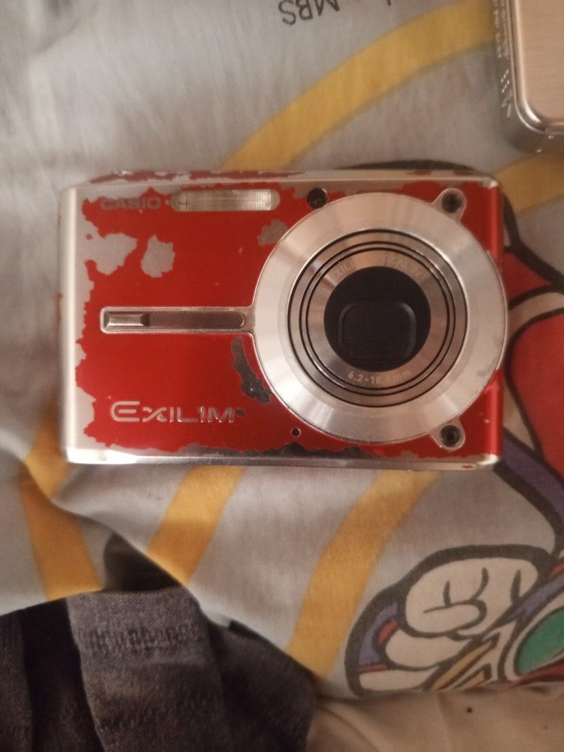 Casio Exilim (Category: Cameras) located in Panay. Submitted by fasteagle.bd497c (Listing ID 1466388640, Image 1). Description: No batteries and few dents, no other issues. message if intereste..