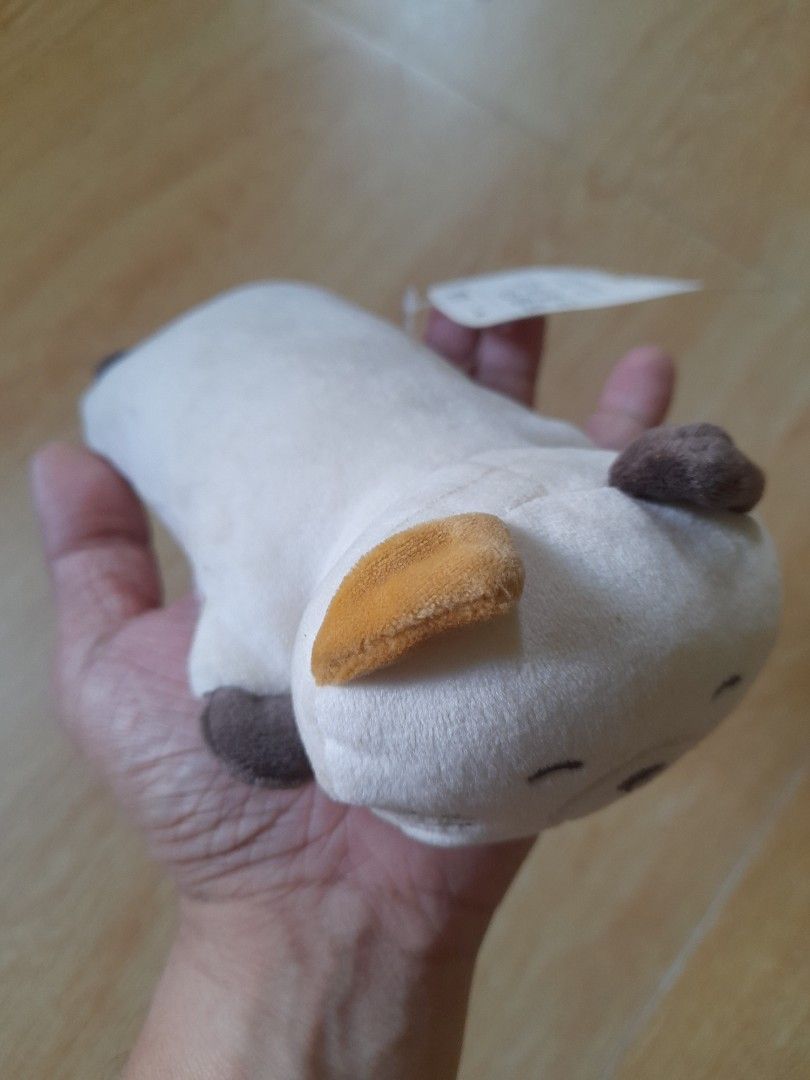 CAT PLUSH WRIST CUSHION (Category: Character Goods) located in Bulacan. Submitted by nansantiago (Listing ID 1466434819, Image 3). Description: CAT PLUSH WRIST CUSHION Unused, nadumihan lang 🏷️ ₱50‼️ 📍 Location: Plaridel, Bulacan 💸 Mode of Payments: Gcash / BPI 📦 Pick-up / Ship 🚚 Couriers : Flash Express / SPX / Lalamove.