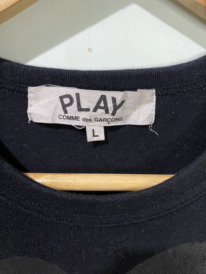 CDG PLAY AUTHENTIC (Category: Shirts) located in Rizal. Submitted by thrift.cartel (Listing ID 1466381298, Image 2). Description: .
