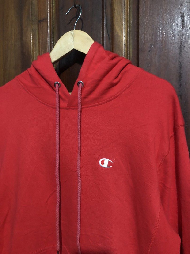 Champion Red Hoodie X-Large (Category: Hoodies) located in Quezon City. Submitted by yeahsource222 (Listing ID 1466410451, Image 2). Description: - Brand: Champion - Color: Bright Red - Size: XL - Material: 100% Cotton - Details: Classic embroidered C logo on chest and left cuff, adjustable hood drawstrings, front pouch pocket - Style: Comfortable fit, perfect for everyday streetwear - Condition: 100% authentic and well-maintained - Shipping: Fas