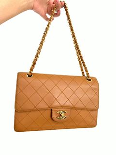 (Category: ) located in . Submitted by jiranboutique (Listing ID 1466344484, Image 1). Description: .