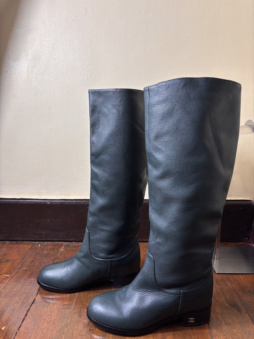 Chanel Leather Knne High Riding Boots (Category: Boots) located in Manila. Submitted by earlylifecrisis (Listing ID 1466450804, Image 2). Description: Size 36 Condition 9/10 Measure it by inch Insole: 9 Outsole: 9.5 Heels: 1.5 Shaft height: 13.5 •Refund / Returns not allowed allowed •Please do check the dimensions size on labels sometimes are not accurate on the sizing •Ask me before purchasing.