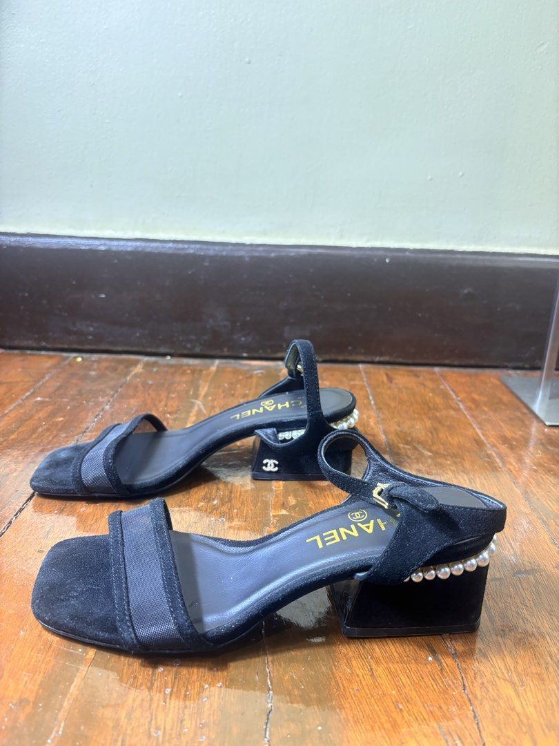 Chanel Pearl low heel sandals (Category: Sandals) located in Manila. Submitted by earlylifecrisis (Listing ID 1466456962, Image 3). Description: Size 36 Condition 9/10 Measure it by inch Insole: 9 Outsole: 9.5 Heels: 2 •Refund / Returns not allowed allowed •Please do check the dimensions size on labels sometimes are not accurate on the sizing •Ask me before purchasing.