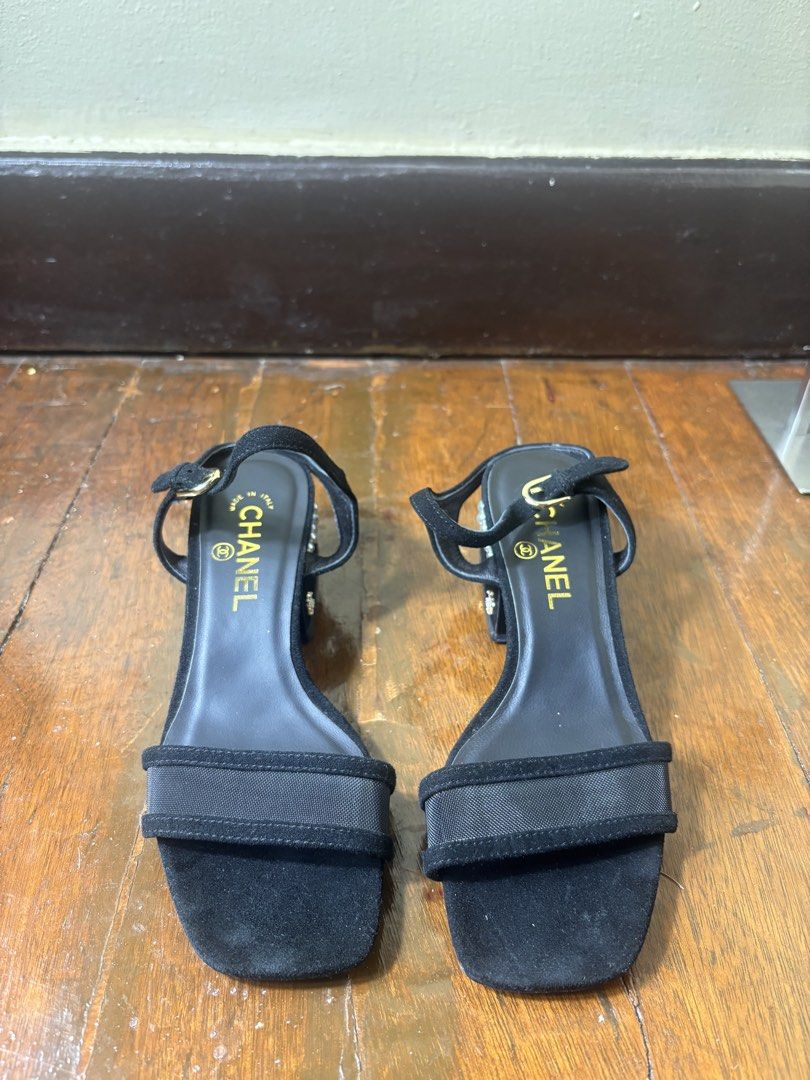 Chanel Pearl low heel sandals (Category: Sandals) located in Manila. Submitted by earlylifecrisis (Listing ID 1466456962, Image 1). Description: Size 36 Condition 9/10 Measure it by inch Insole: 9 Outsole: 9.5 Heels: 2 •Refund / Returns not allowed allowed •Please do check the dimensions size on labels sometimes are not accurate on the sizing •Ask me before purchasing.
