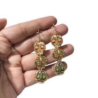 (Category: ) located in . Submitted by dalle_closet (Listing ID 1466488251, Image 1). Description: .