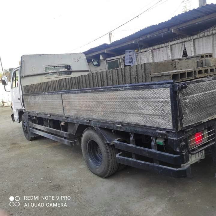 Chb hallowblocks special and ordinary (Category: Construction & Building Materials) located in Manila. Submitted by chloe203114 (Listing ID 1466504925, Image 1). Description: Hallowblocks Calamba .