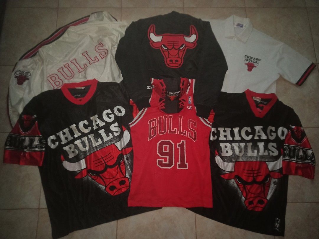 Chicago Bulls Jerseys and Jackets Bundle (Category: Activewear) located in Manila. Submitted by ramosjacqu35241 (Listing ID 1466521975, Image 2). Description: For sale ‼️ Chicago Bulls 🔥 Available Lahat ‼️ Except (hat) 📍 Location: Baguio city 🌲🌲🌲 Pm/Dm 📩📩📩.
