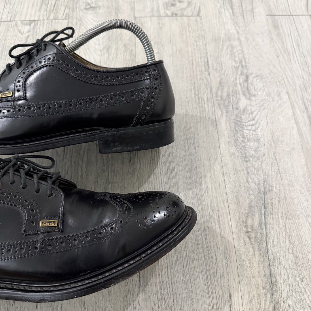 Clarks Loafers (Category: Casual Shoes) located in Manila. Submitted by wornagainstudios2 (Listing ID 1466483912, Image 3). Description: .