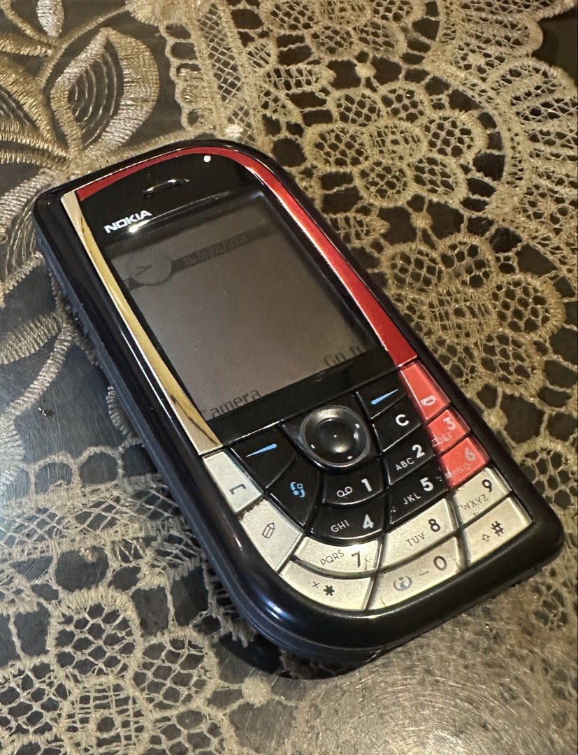 CLASSIC NOKIA 7610 (Category: Vintage Collectibles) located in Manila. Submitted by alexanderf49563 (Listing ID 1466382542, Image 2). Description: CLASSIC NOKIA 7610 NO ISSUE! OPENLINE ANY SIM PWEDE! MATAGAL MALOBAT! WITH: CHARGER MMC CARD! PM SA INTERESTED! THANK YOU GOD BLESS!.