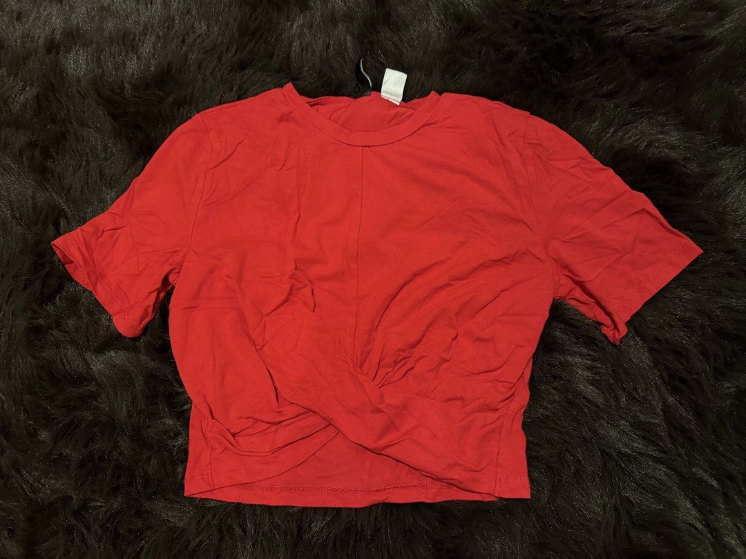 CLASSY CROPPED TOP WITH RUCHED DESIGN (Category: Others Tops) located in Makati City. Submitted by outof_______thisworld (Listing ID 1466502080, Image 1). Description: shop for a cause campaign size: s condition: 10/10. a favorite. so flattering please keep in mind that all funds raised from this campaign will be donated, so no haggling would be much appreciated. feel free to ask more about the campaign. (transparency provided.).
