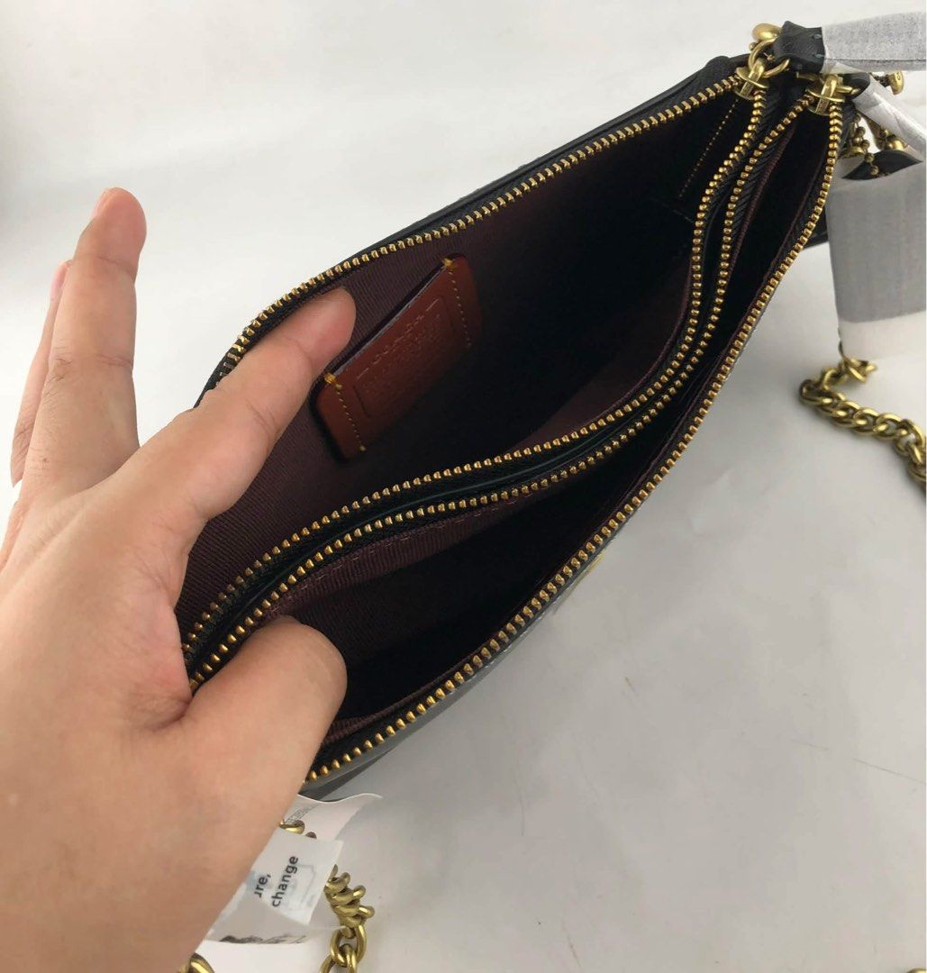 Coach Audrey xbody (Category: Luxury Bags & Wallets) located in Las Pinas. Submitted by yhn_boutique (Listing ID 1466422983, Image 2). Description: Actual pic posted Lalamove ready Complete inclusion Dm .