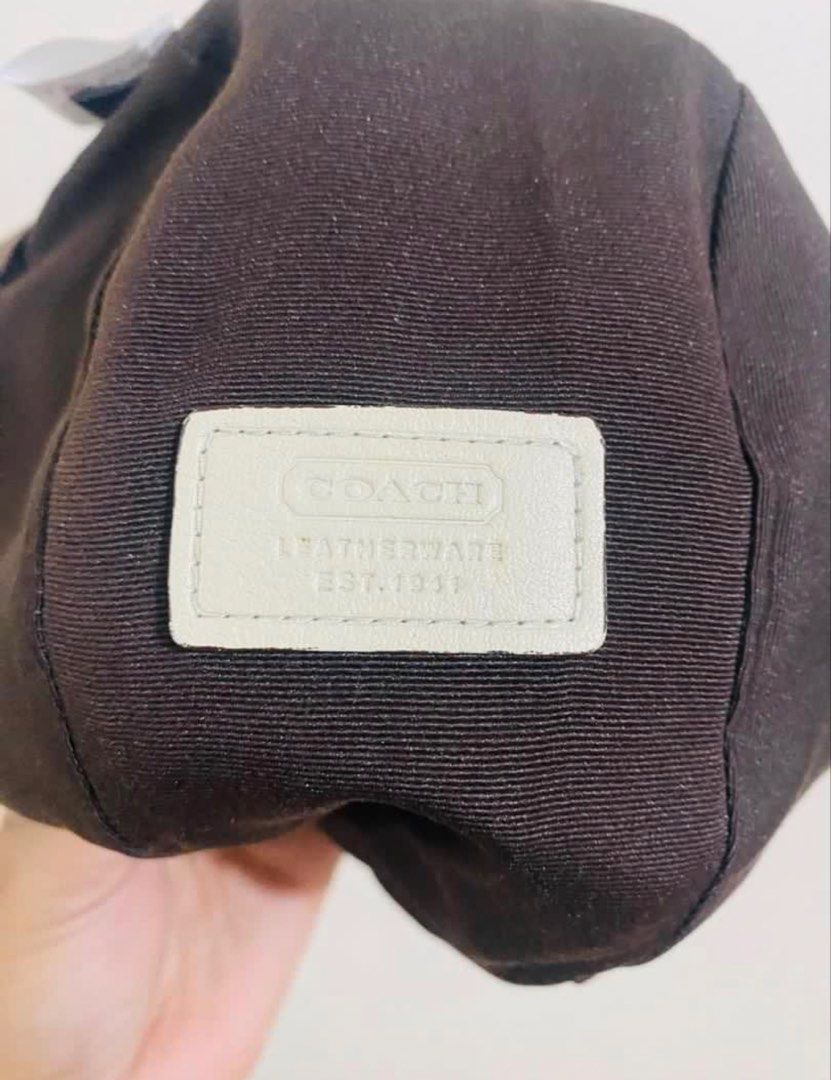 Coach bucket hat (Category: Hats & Beanies) located in Tarlac. Submitted by rizasdeclutteringonline2 (Listing ID 1466514202, Image 3). Description: No problem No flaws No cracks No rubs Not FREE SF Bought this ₱4,500 and selling it for only ₱3,000 and still negotiable wag lang po barating madali po akong kausap. God Bless everyone.