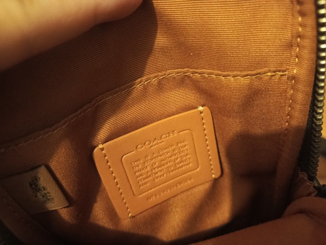 Coach Crossbody/Sling Bag (Category: Sling Bags) located in Caloocan City. Submitted by yuuuuaaann (Listing ID 1466519435, Image 3). Description: never been used. pwedeng-pwede pangregalo COACH - Aden Crossbody Bag in Signature Canvas can do meetup or delivery (buyer's expense).