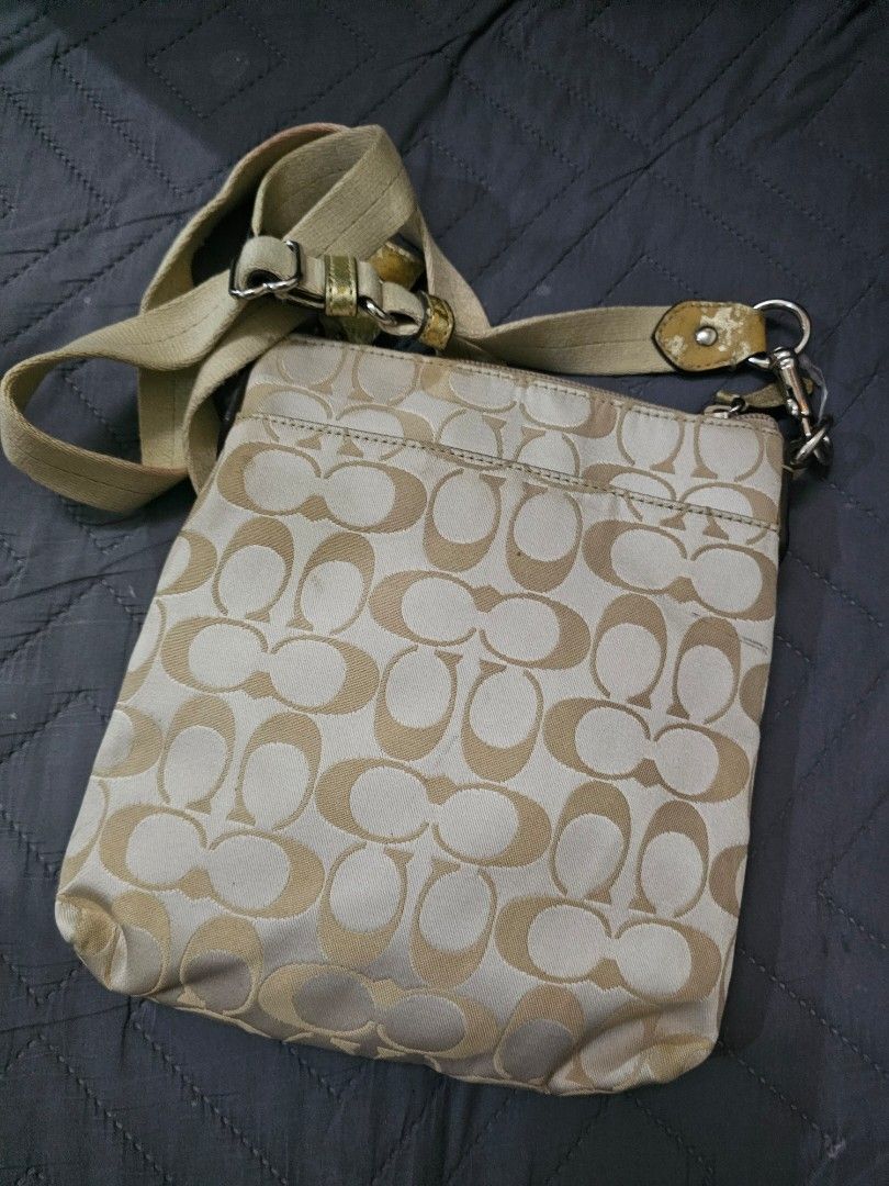 Coach Floral sling bag (Category: Cross-body Bags) located in Manila. Submitted by shopaholicmimi (Listing ID 1466539636, Image 2). Description: 📍Floral canvas 📍preloved with flaws (please see photos) rubber lining minor rubs not ergo, legacy, vintage, soho, saddle, demi, zoe, carly, eastwest, patchwork, rare, canvas, signature, laurel, hobo, kili.