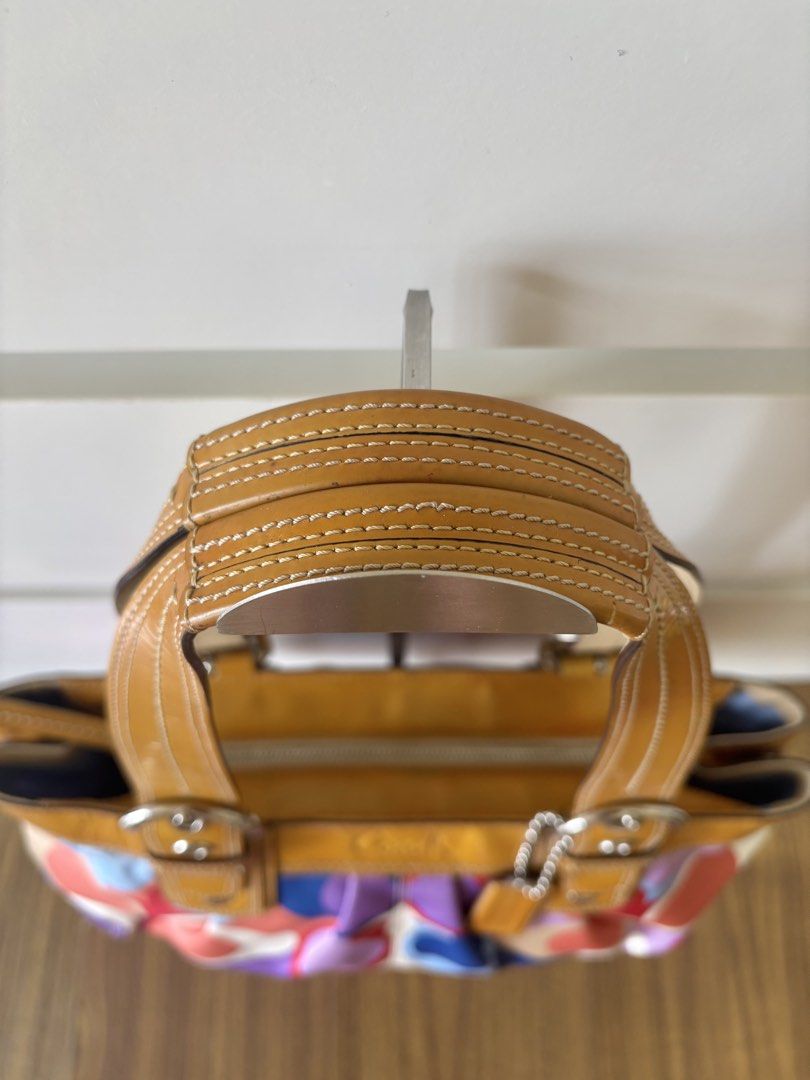 Coach Multicolor Scarf Print Pleated Shoulder Bag (Category: Shoulder Bags) located in Manila. Submitted by vintage.maem (Listing ID 1466460470, Image 3). Description: Rank AB-A Condition 8.9/10 Minimal dirt and signs of use on patent leather.