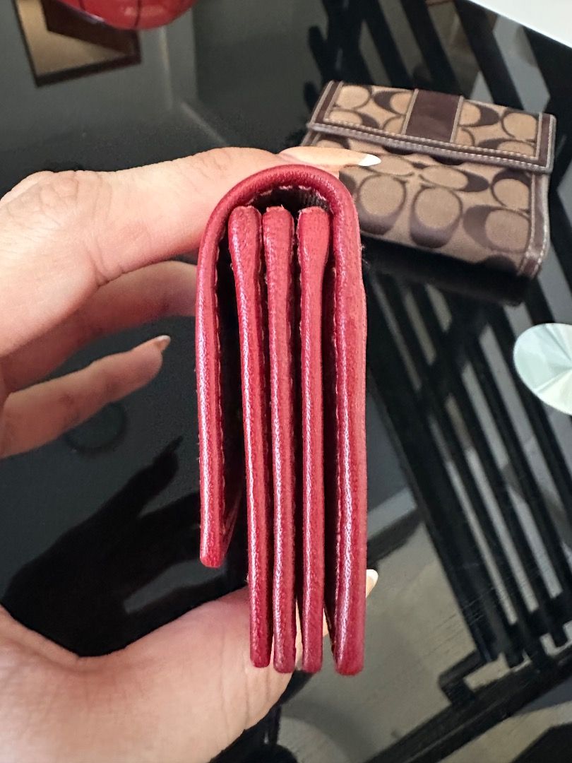 Coach Red Wallet (Category: Purses & Pouches) located in Dagupan City. Submitted by emmanreyes (Listing ID 1466360541, Image 3). Description: .