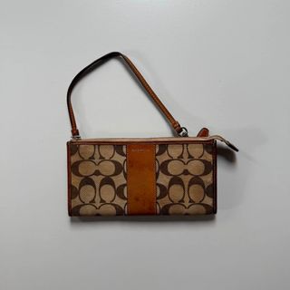 (Category: ) located in . Submitted by vintgbags (Listing ID 1466442144, Image 1). Description: .