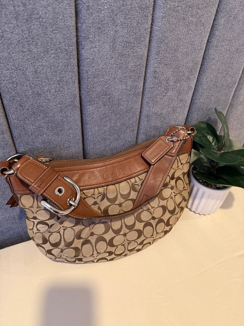 coach soho hobo and turnlock soho (Category: Shoulder Bags) located in Manila. Submitted by evieanne (Listing ID 1466459858, Image 2). Description: 5800 each but nego for sure buyers and if take both.