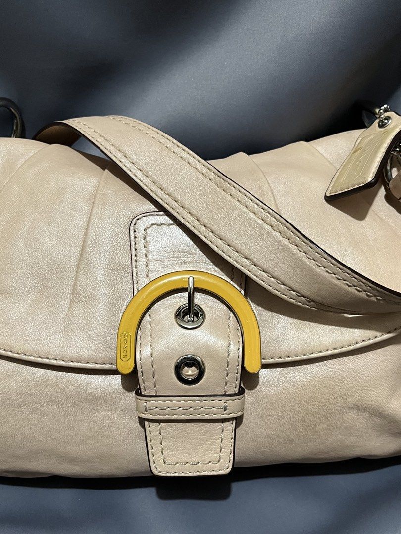 Coach Soho Killybag (Category: Luxury Bags & Wallets) located in Davao. Submitted by harryybane90592 (Listing ID 1466423875, Image 3). Description: .