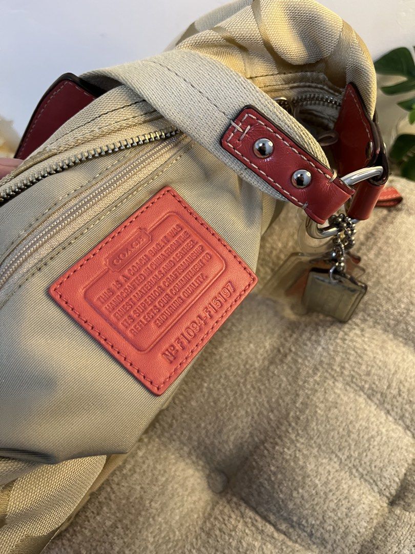 Coach Stripe Hobo (Category: Luxury Bags & Wallets) located in Manila. Submitted by 4usis (Listing ID 1466452640, Image 2). Description: .
