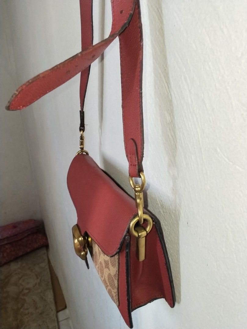 Coach tabby 26 (Category: Cross-body Bags) located in Cavite. Submitted by bagssection04 (Listing ID 1466367302, Image 3). Description: coach tabby 26 Maroon issue missing rubber lining yun lang.
